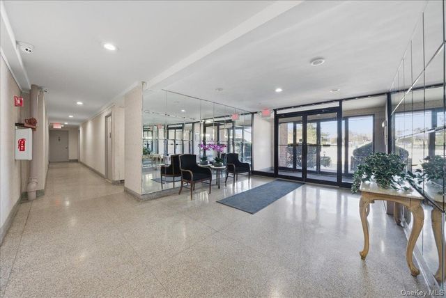 266 Pelham Road 4E, New Rochelle, NY 10805