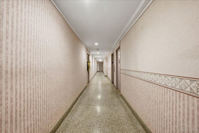 266 Pelham Road 4E, New Rochelle, NY 10805