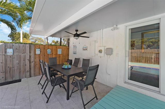 212 SW 1st Avenue, Hallandale Beach, FL 33009