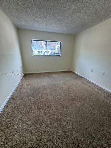 7030 NW 179th Street 104, Hialeah, FL 33015