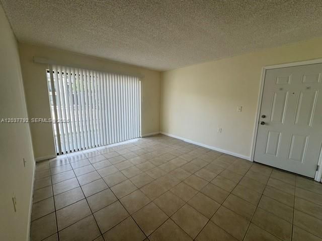 7030 NW 179th Street 104, Hialeah, FL 33015