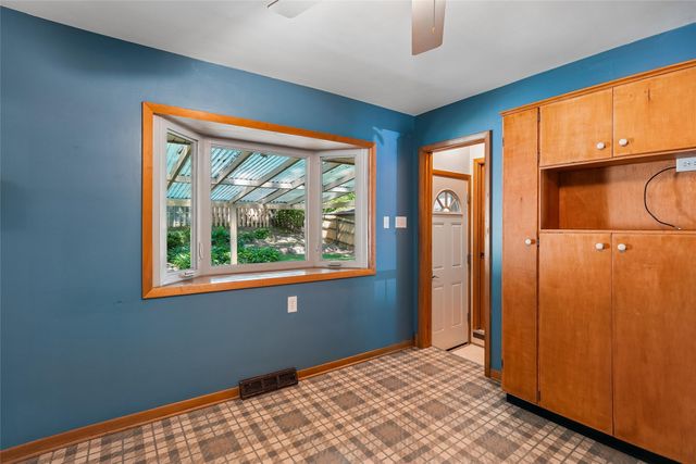 4106 43rd Street, Des Moines, IA 50310
