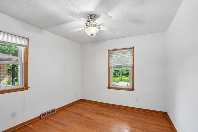 4106 43rd Street, Des Moines, IA 50310