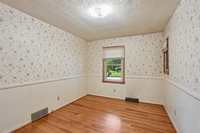4106 43rd Street, Des Moines, IA 50310
