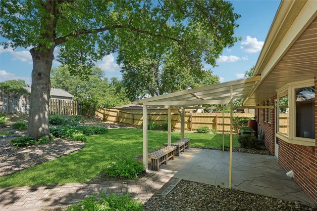 4106 43rd Street, Des Moines, IA 50310