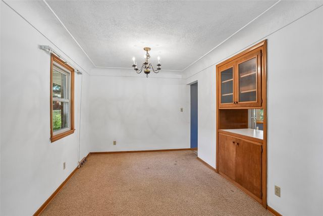4106 43rd Street, Des Moines, IA 50310