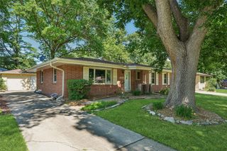 4106 43rd Street, Des Moines, IA 50310