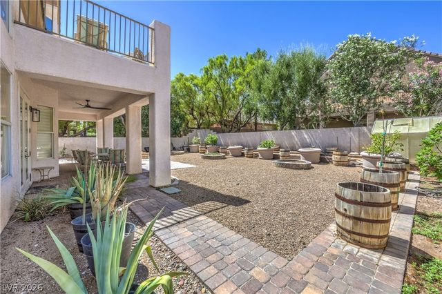 1009 Jennis Silver Street, Las Vegas, NV 89145