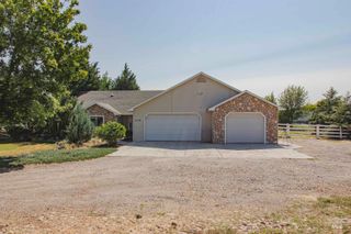 2430 Sunset Drive, Ontario, OR 97914