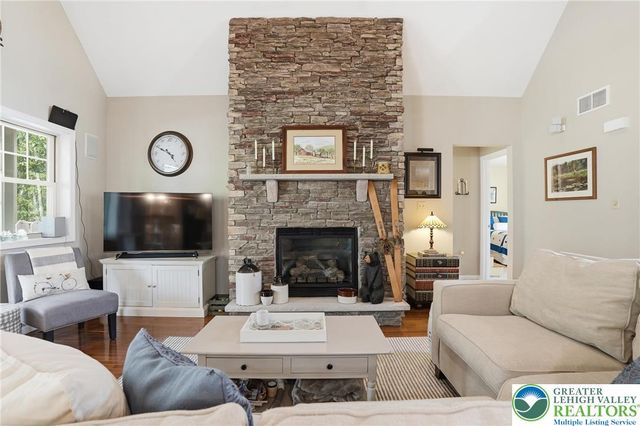 58 White Oak Drive, Penn Forest Twp, PA 18229