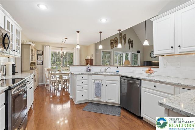 58 White Oak Drive, Penn Forest Twp, PA 18229