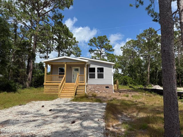 1065 Pinecrest Road, Southport, NC 28461