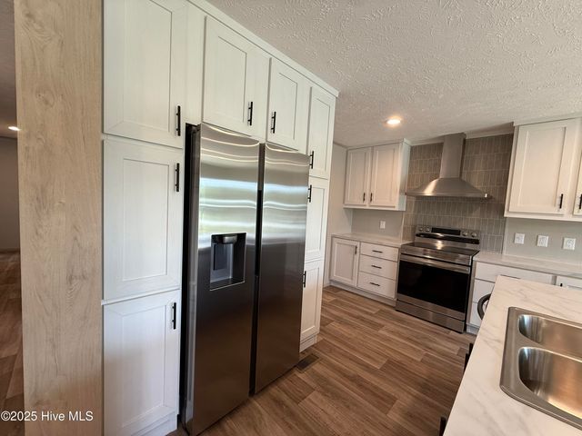 1065 Pinecrest Road, Southport, NC 28461