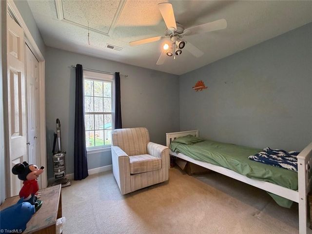 2145 Benwicke Drive, Pfafftown, NC 27040