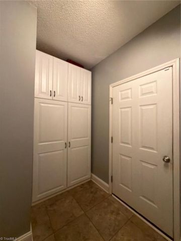 2145 Benwicke Drive, Pfafftown, NC 27040