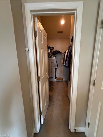 2145 Benwicke Drive, Pfafftown, NC 27040