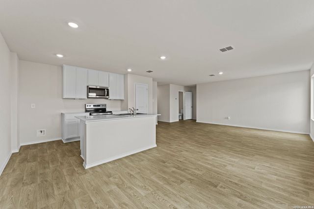 1014 Bold Run, Seguin, TX 78155