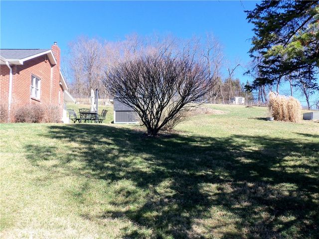 220 Franklin Farms Rd, N Franklin Twp, PA 15301