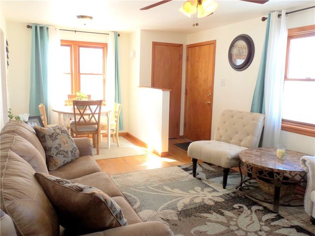 220 Franklin Farms Rd, N Franklin Twp, PA 15301