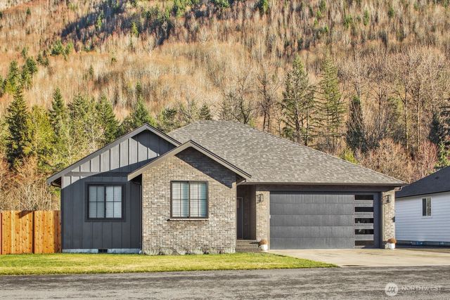 8228 Gold Run Drive, Maple Falls, WA 98266