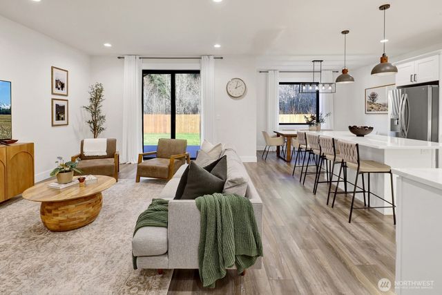 8228 Gold Run Drive, Maple Falls, WA 98266