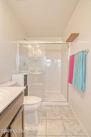 105 E Manor View Road, Tucson, AZ 85756