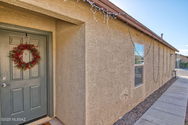 105 E Manor View Road, Tucson, AZ 85756