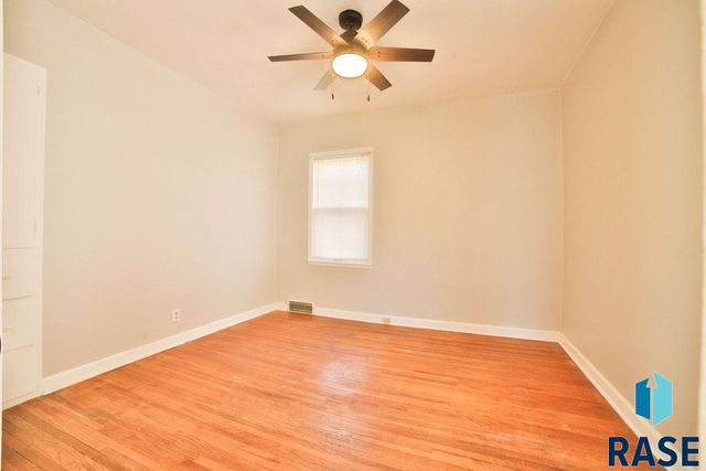 715 S West Ave Avenue, Sioux Falls, SD 57104