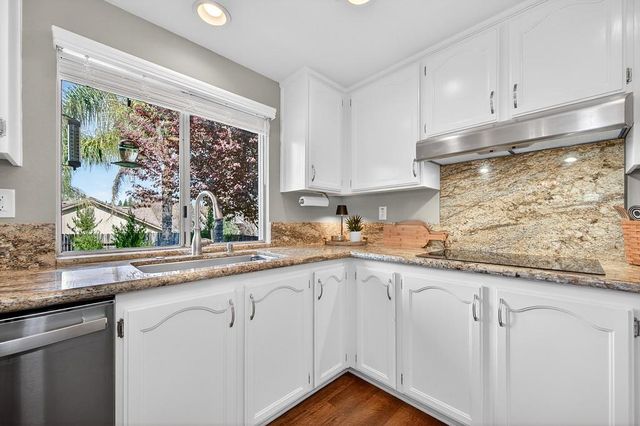 132 Rhoades Way, Folsom, CA 95630