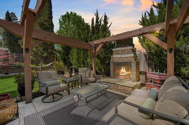 132 Rhoades Way, Folsom, CA 95630