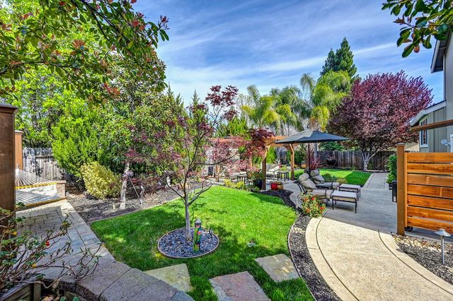 132 Rhoades Way, Folsom, CA 95630