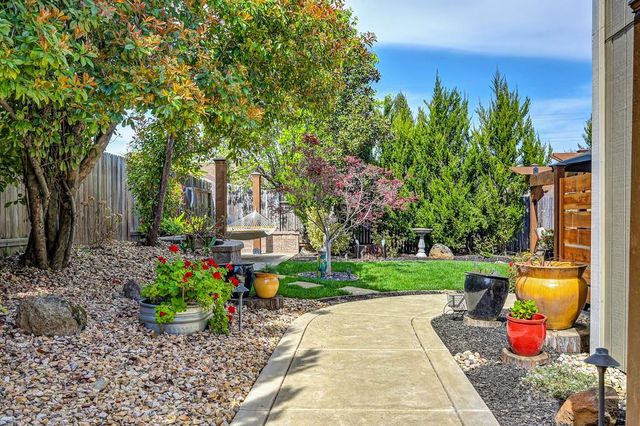 132 Rhoades Way, Folsom, CA 95630