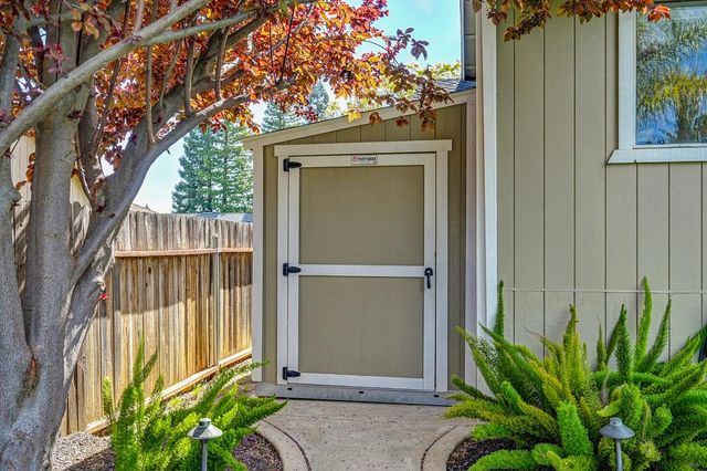 132 Rhoades Way, Folsom, CA 95630