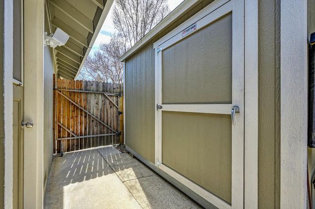 132 Rhoades Way, Folsom, CA 95630