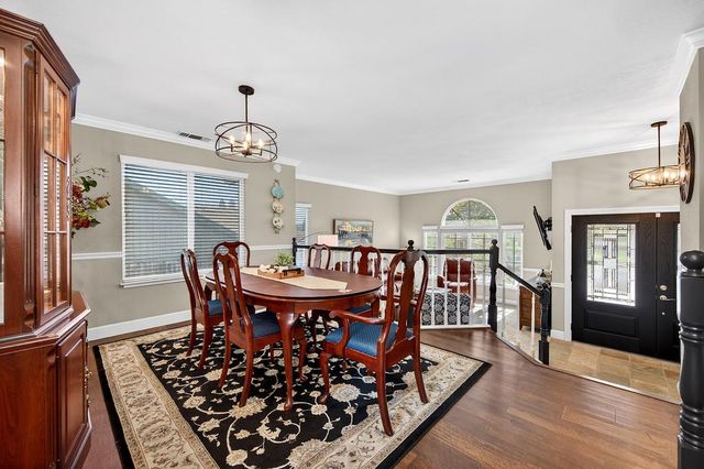 132 Rhoades Way, Folsom, CA 95630