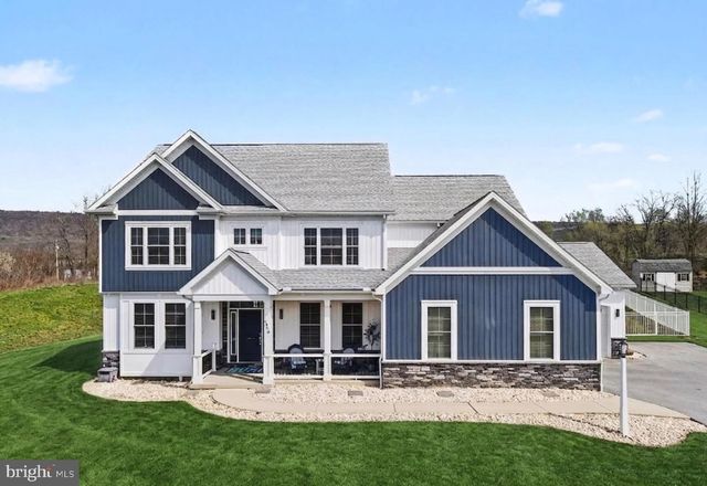 6390 PEREGRINE WAY, Mechanicsburg, PA 17050