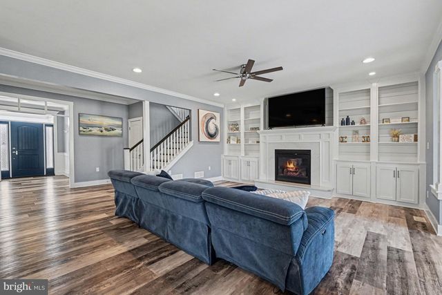 6390 PEREGRINE WAY, Mechanicsburg, PA 17050