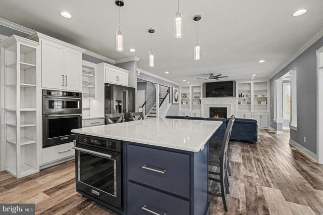 6390 PEREGRINE WAY, Mechanicsburg, PA 17050