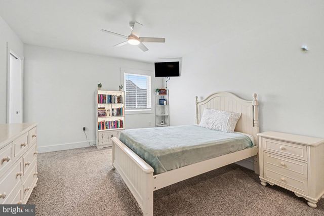 6390 PEREGRINE WAY, Mechanicsburg, PA 17050