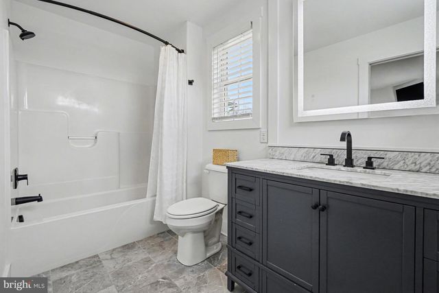 6390 PEREGRINE WAY, Mechanicsburg, PA 17050