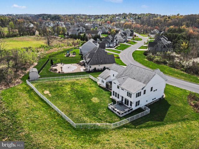6390 PEREGRINE WAY, Mechanicsburg, PA 17050