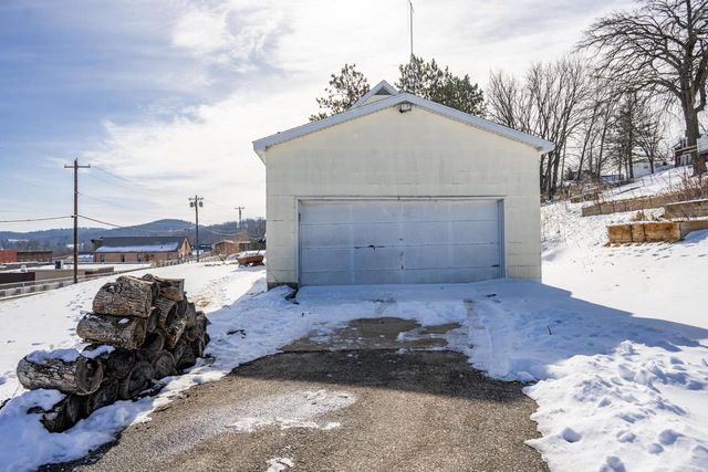 203 Franklin Street, Elroy, WI 53929