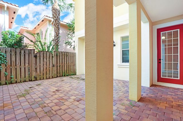 615 Dakota Drive, Jupiter, FL 33458