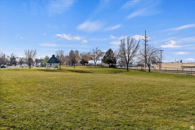 1509 S 850 W, Woods Cross, UT 84087