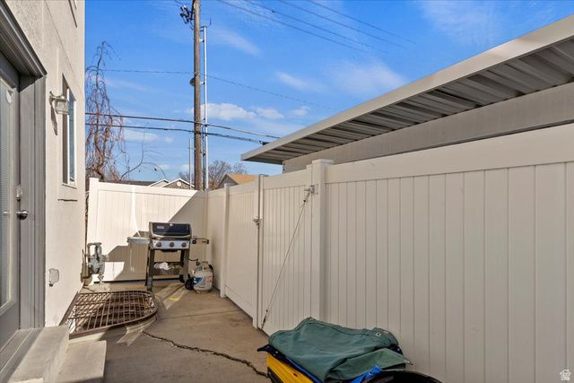 1509 S 850 W, Woods Cross, UT 84087