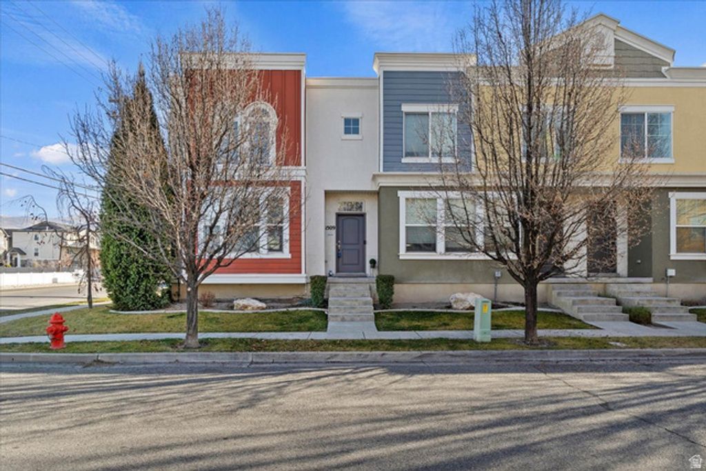 1509 S 850 W, Woods Cross, UT 84087