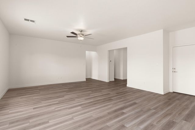 838 Calle De Las Rosas, Belen, NM 87002