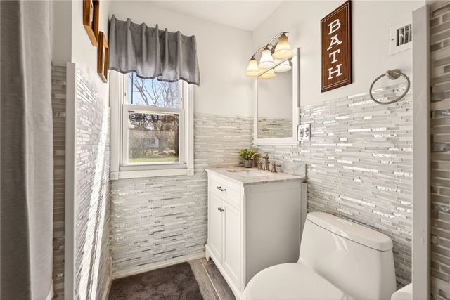 333 Brandon Road, Irondequoit, NY 14622