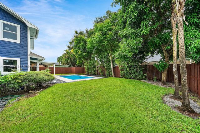 1645 The 12th Fairway, Wellington, FL 33414