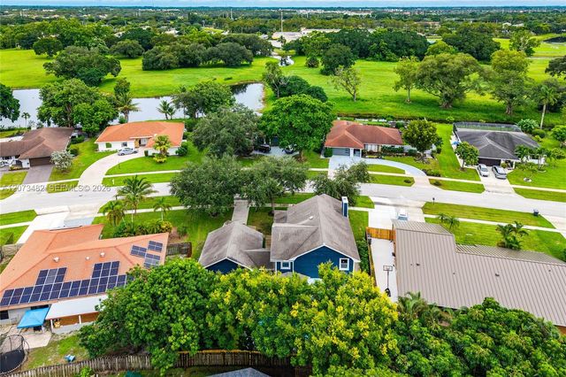 1645 The 12th Fairway, Wellington, FL 33414